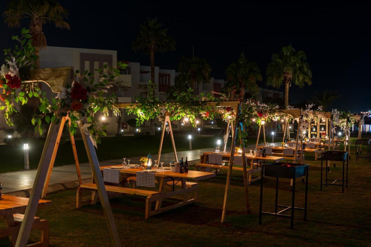 Sunrise Crystal Bay Resort -Grand Select (Adults Only) Hurghada Exterior photo The Village