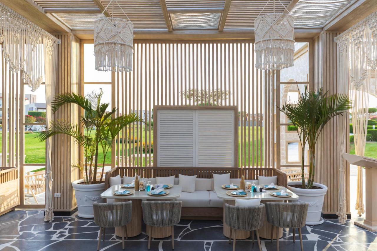 Sunrise Crystal Bay Resort -Grand Select (Adults Only) Hurghada Exterior photo The interior of the restaurant