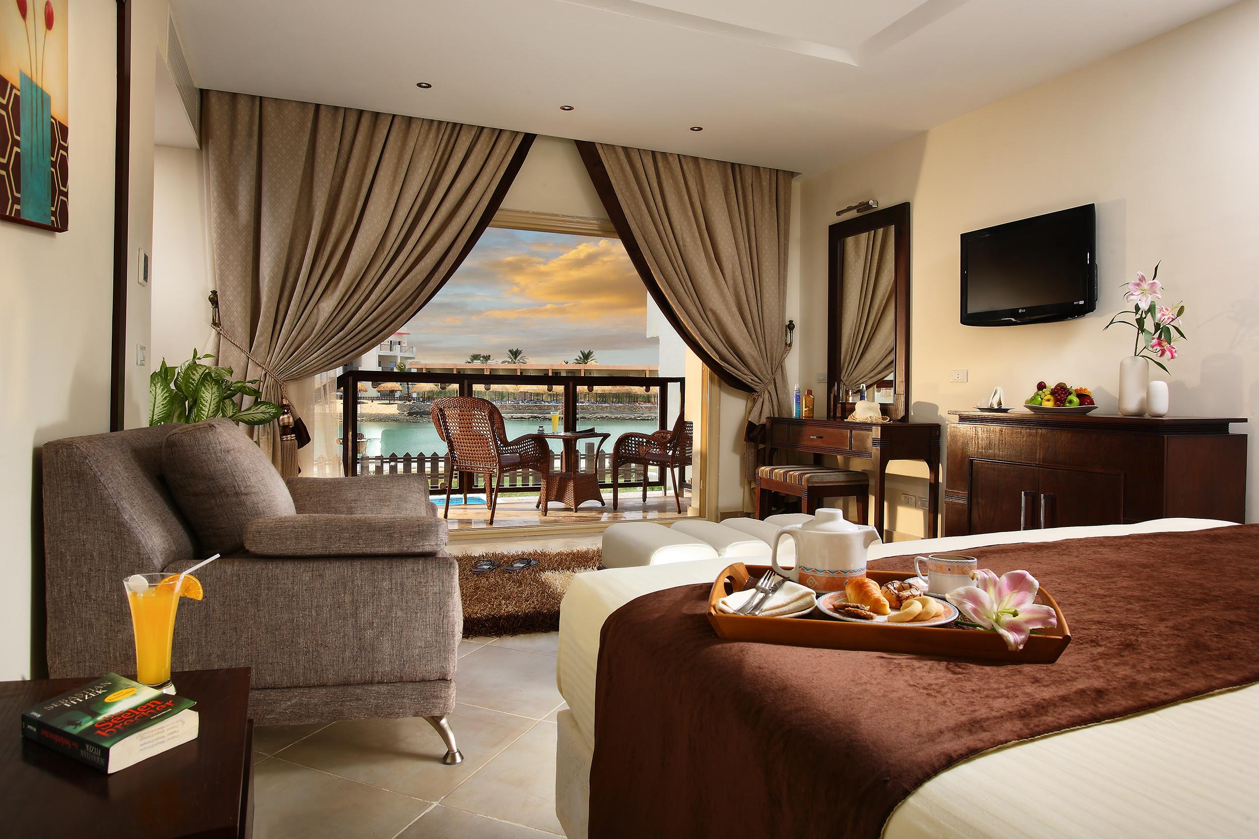 Sunrise Crystal Bay Resort -Grand Select (Adults Only) Hurghada Exterior photo A room at the Iberostar Grand Hotel at Playa del Inglés, Gran Canaria